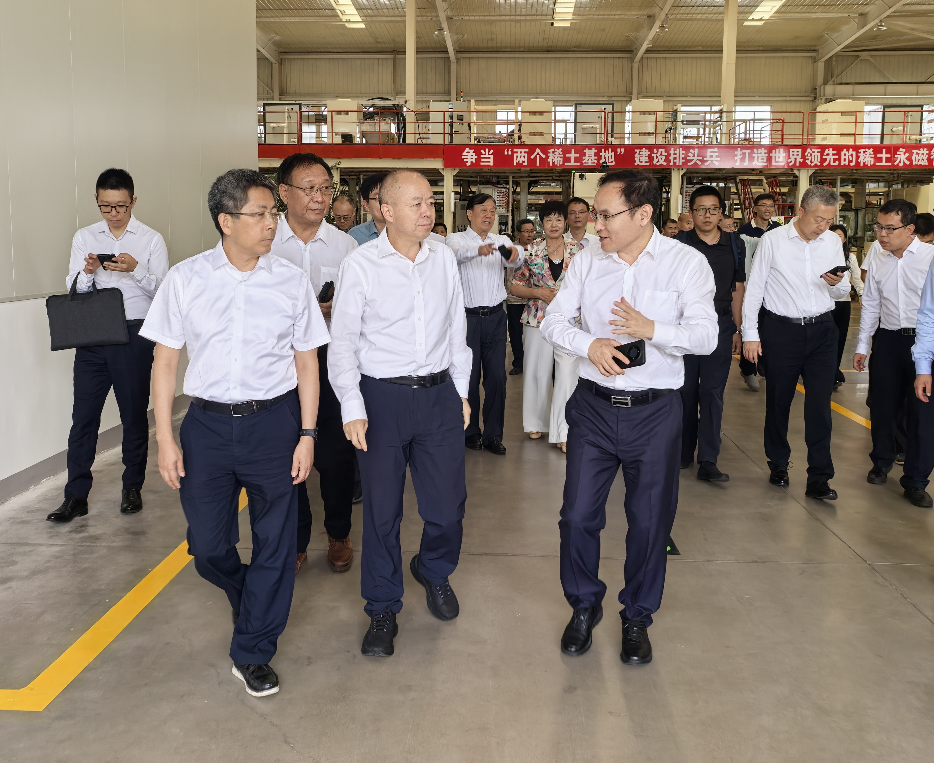 工業(yè)和信息化部黨組成員、副部長(zhǎng)王江平調(diào)研安泰北方
